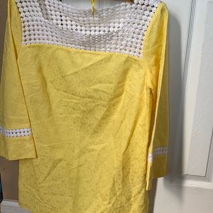Lilly Pulitzer Bees Knees Floral Jacquard Tunic Bright Yellow White Crochet
